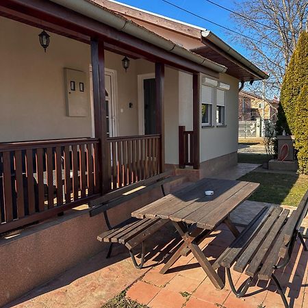 Green Garden Apartments Surčin Kültér fotó