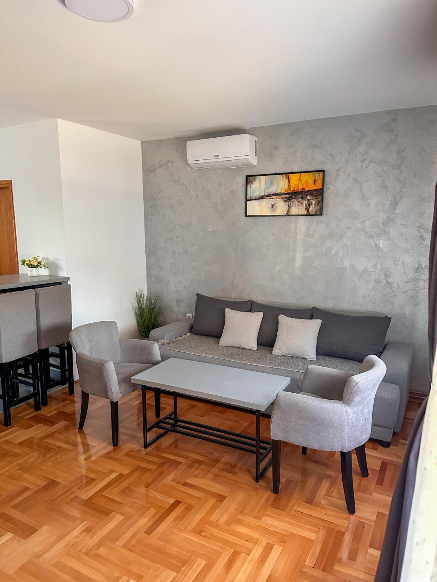 Green Garden Apartments Surčin Kültér fotó